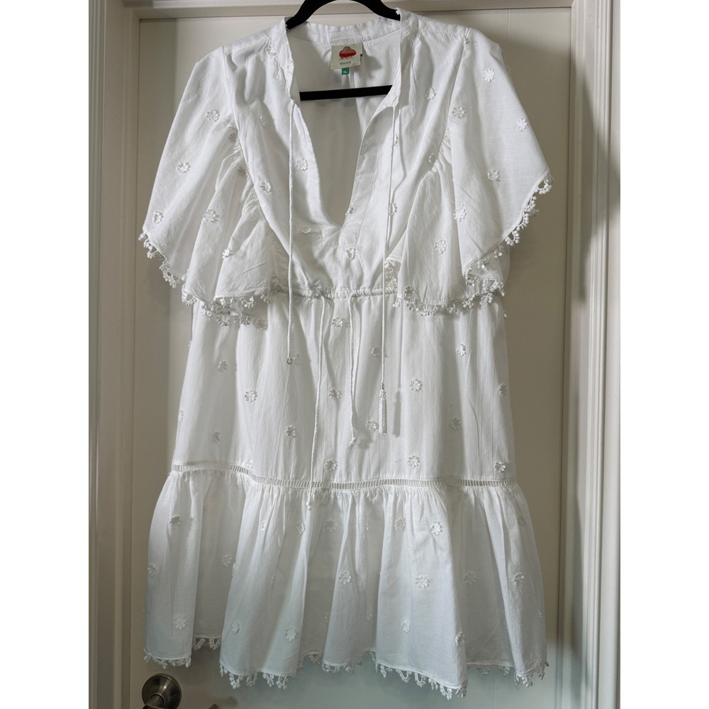 Farm Rio White Embroidered Pom Pom Trim Mini Dress XL V-Neck Boho Tiered Flawed